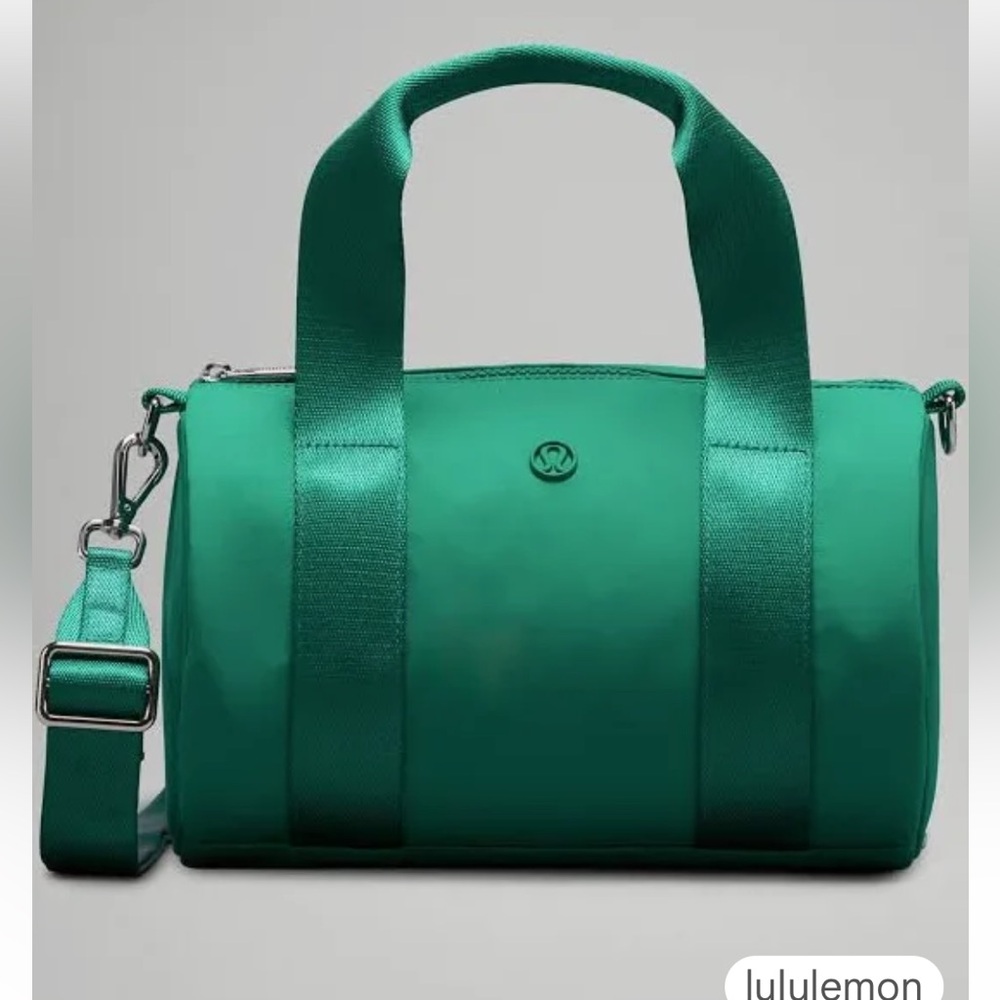 New LULULEMON Knit Nylon Mini Barrel Duffle Bag Crossbody Handbag Cascade Green - Picture 8 of 9